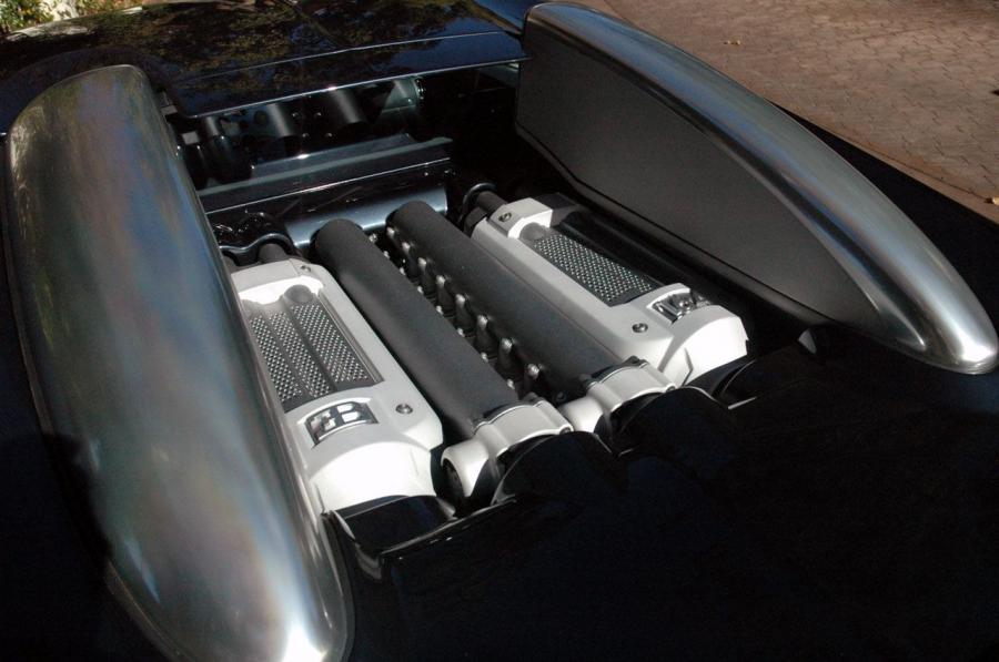  Bugatti Veyron 16.4 2007 года  (фото 26 из 28)